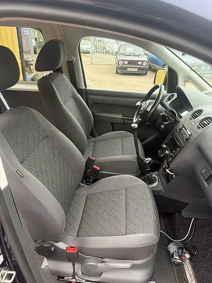 Volkswagen Caddy Maxi 2013 photo 5