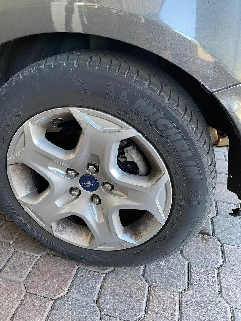 Ford Focus 2018 photo 2