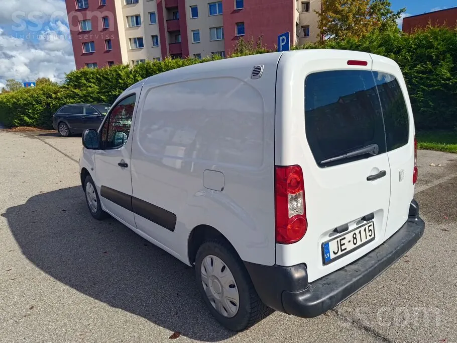 Citroen Berlingo 2010 photo 3