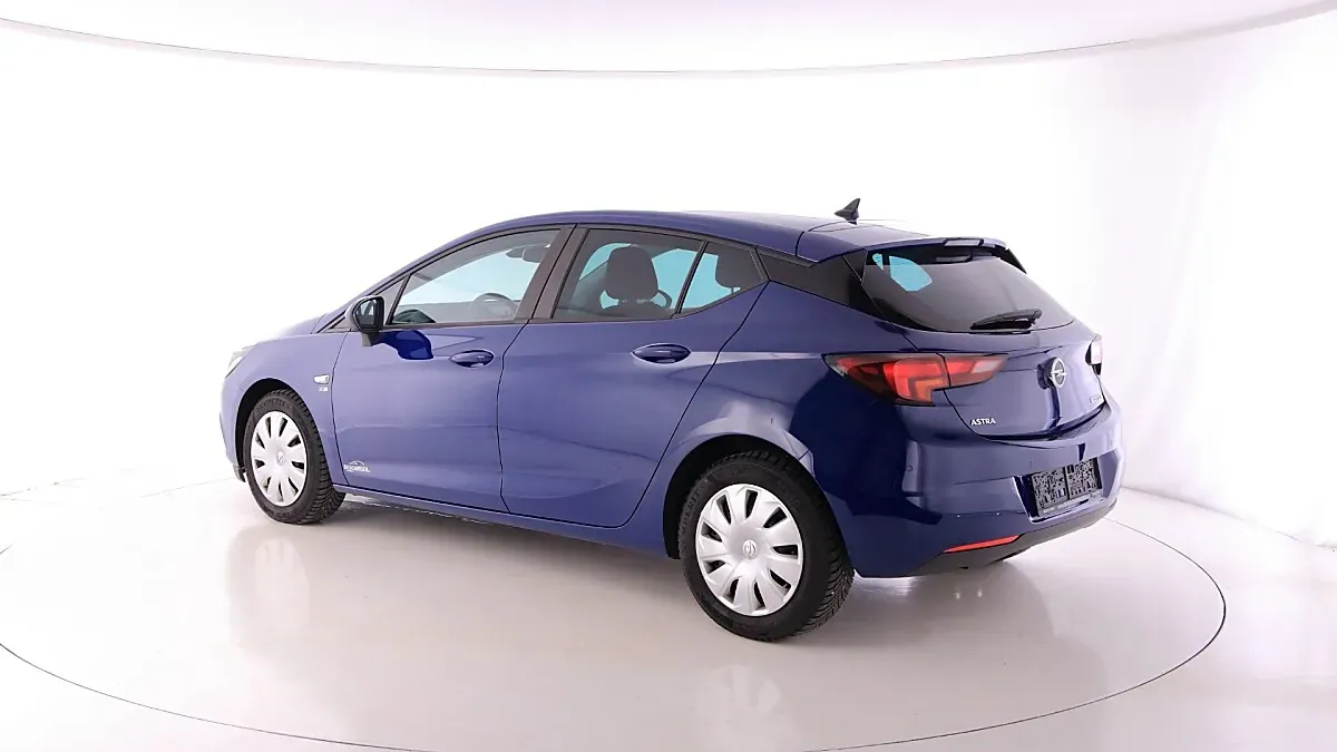 Opel Astra 2019 photo 3