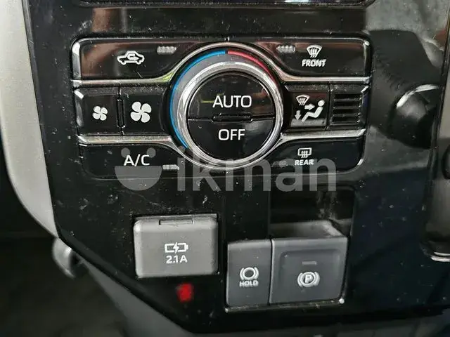 Toyota Roomy 2024 photo 5