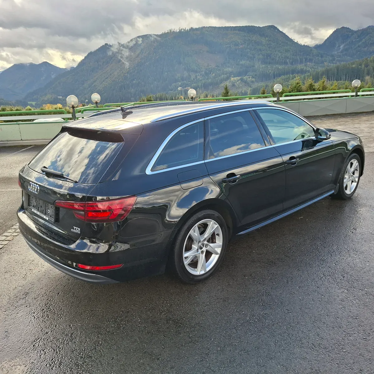 Audi A4 2018 photo 3