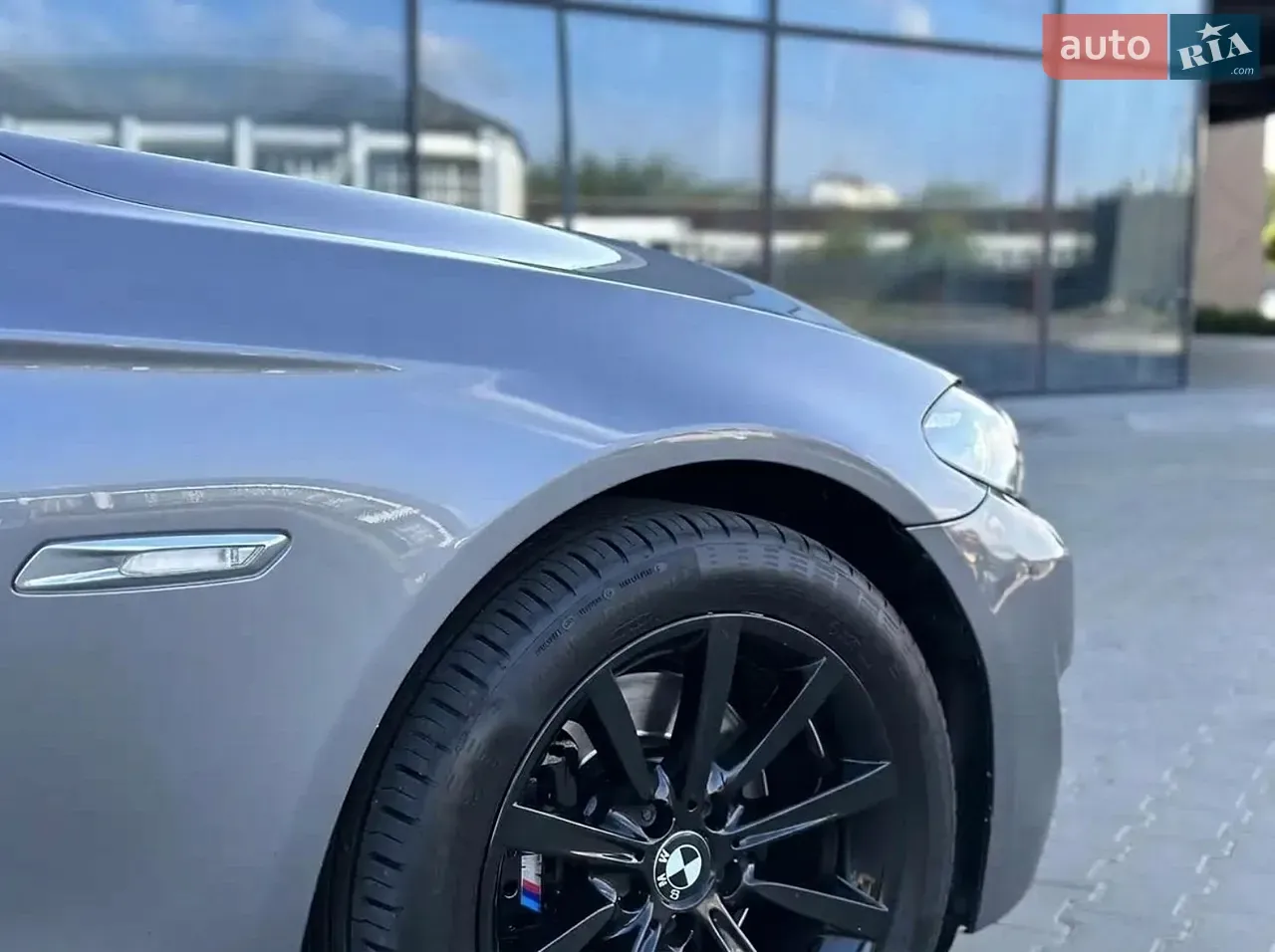 BMW 5 Series 2013 photo 3