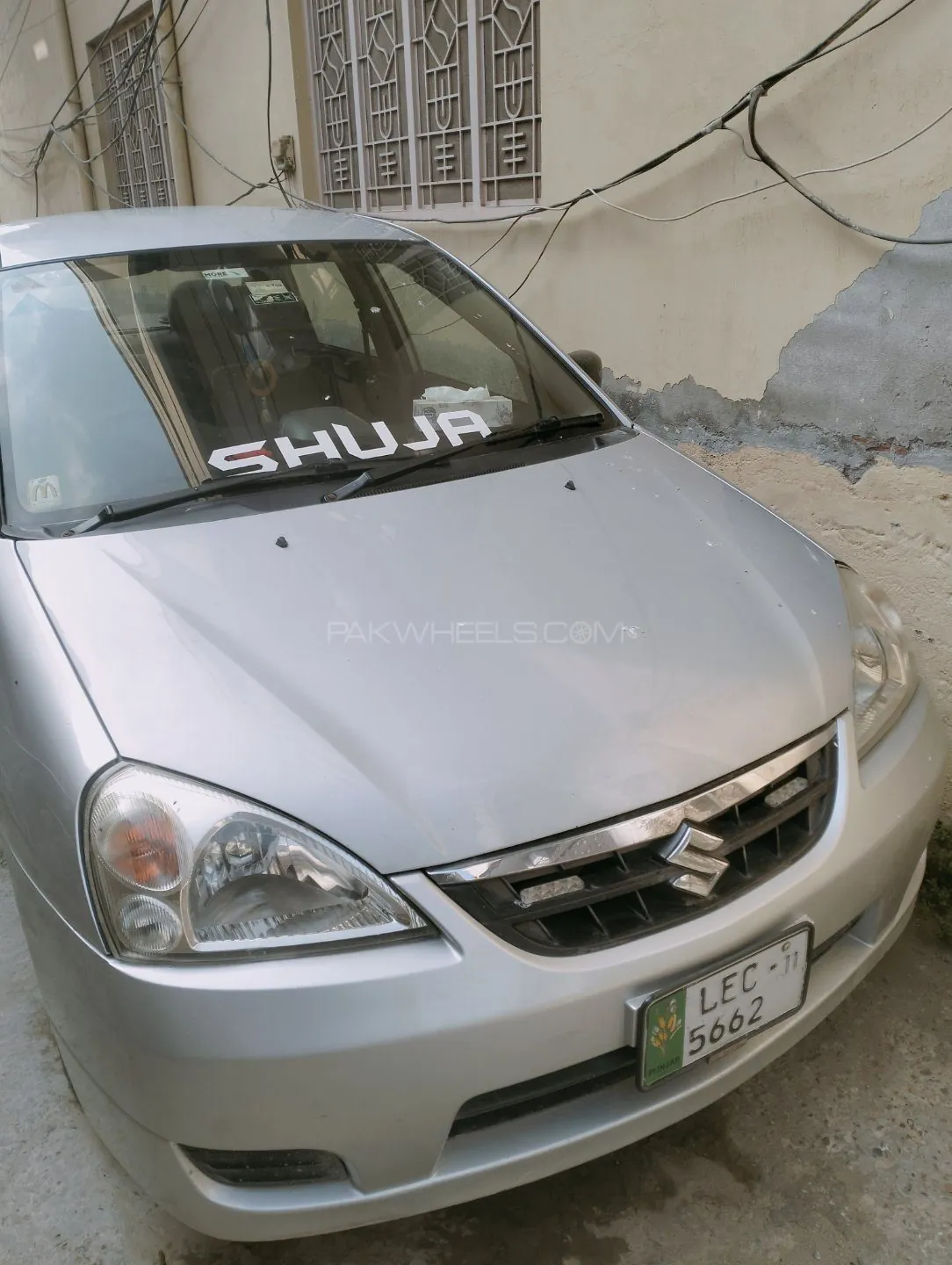 Suzuki Liana