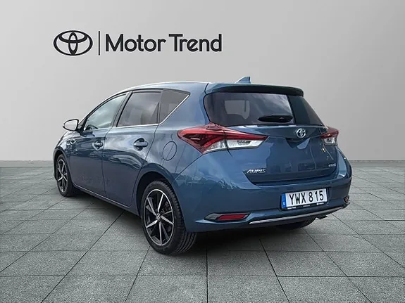 Toyota Auris 2017 photo 3