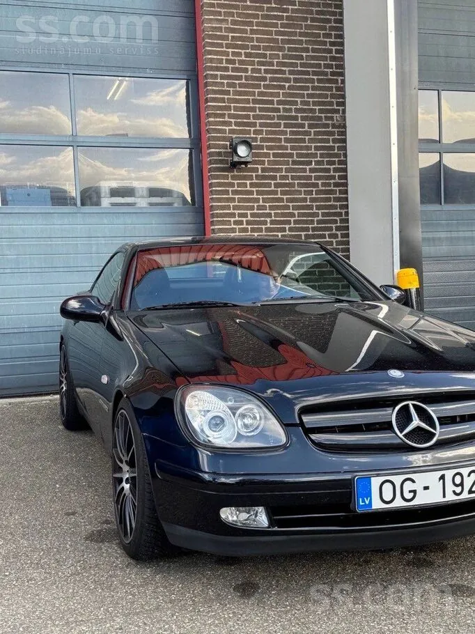 Mercedes-Benz Slk230