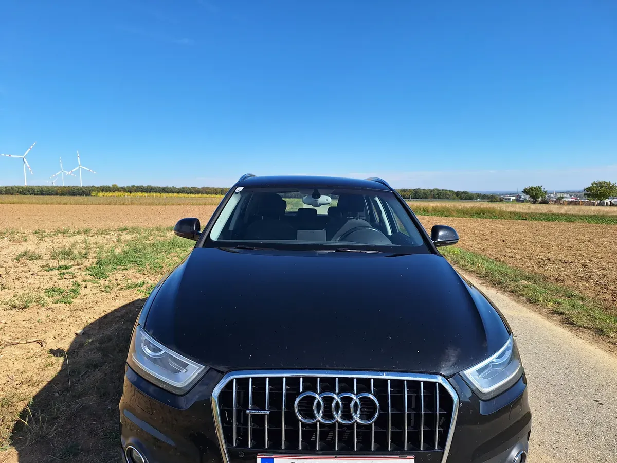 Audi Q3 2014 photo 2
