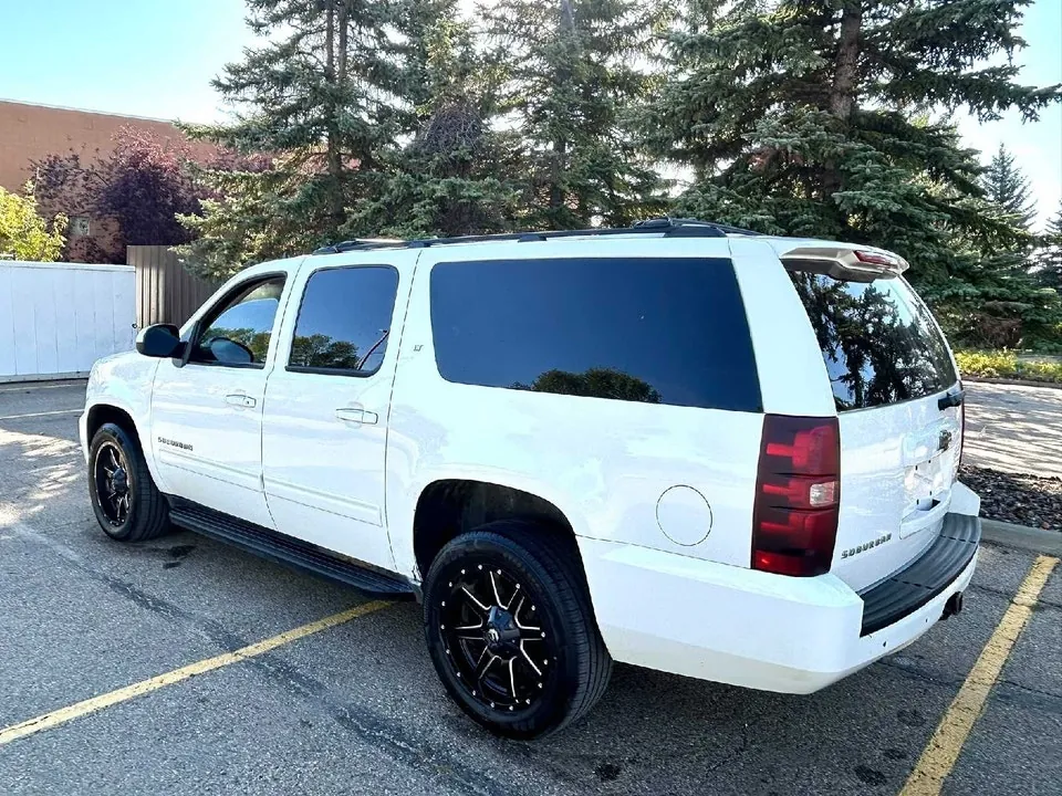 Chevrolet Suburban 2010 photo 5