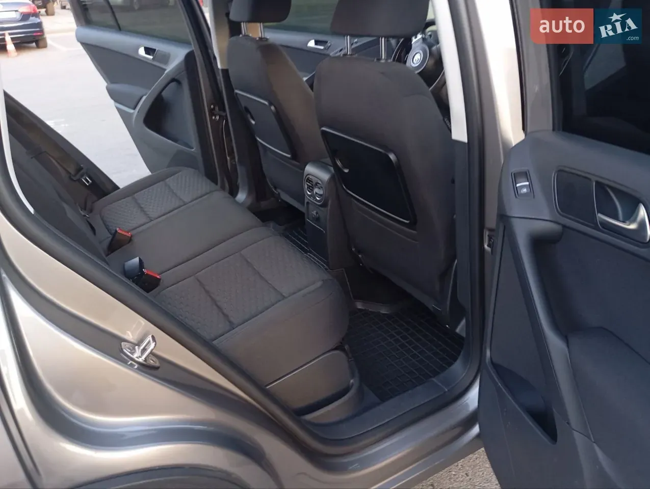 Volkswagen Tiguan 2011 photo 5