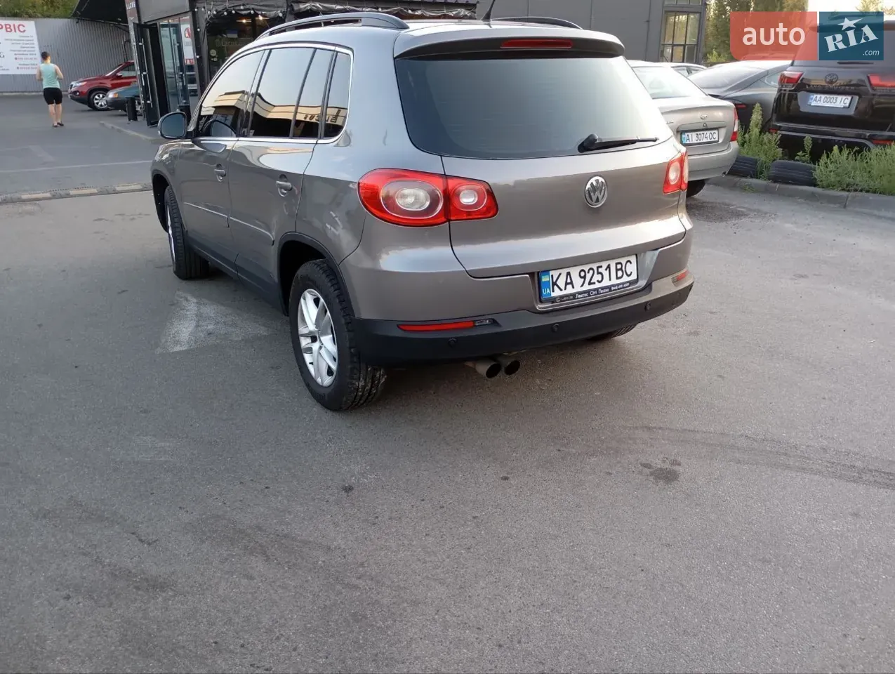 Volkswagen Tiguan 2011 photo 2