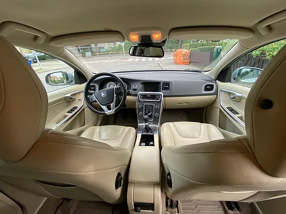 Volvo V60 2012 photo 3