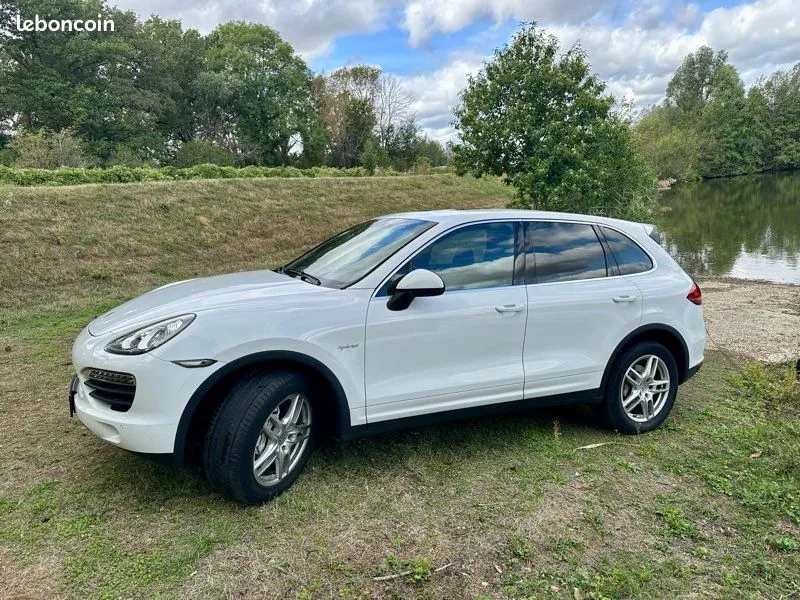 Porsche Cayenne 2012 photo 3