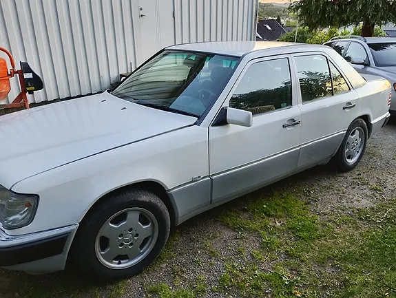 Mercedes-Benz 200 D 1987 photo 4