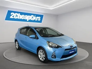 Toyota Aqua 2012 photo 4