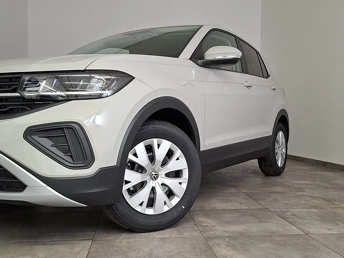 Volkswagen T-Cross photo 2