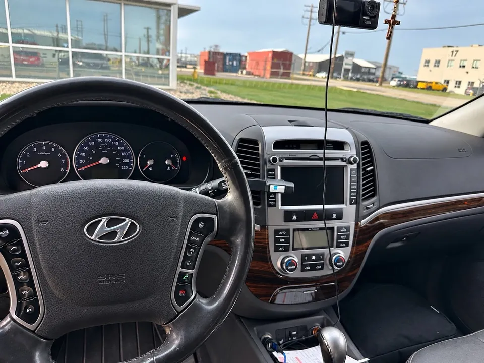 Hyundai Santa Fe 2011 photo 5
