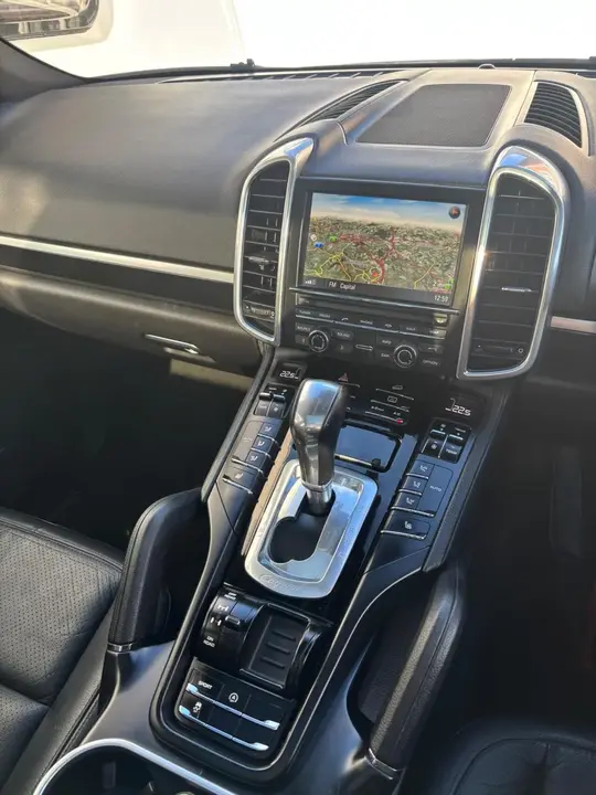 Porsche Cayenne 2013 photo 5