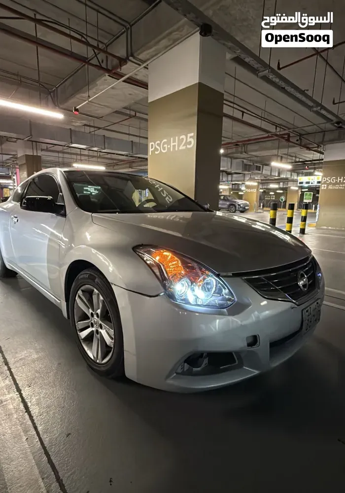 Nissan Altima 2012 photo 3