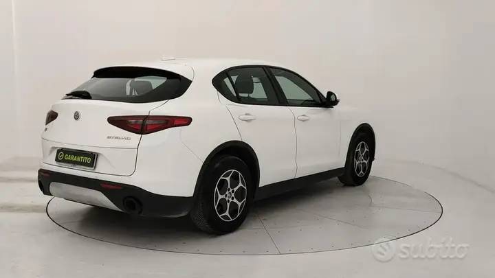Alfa Romeo Stelvio 2022 photo 5