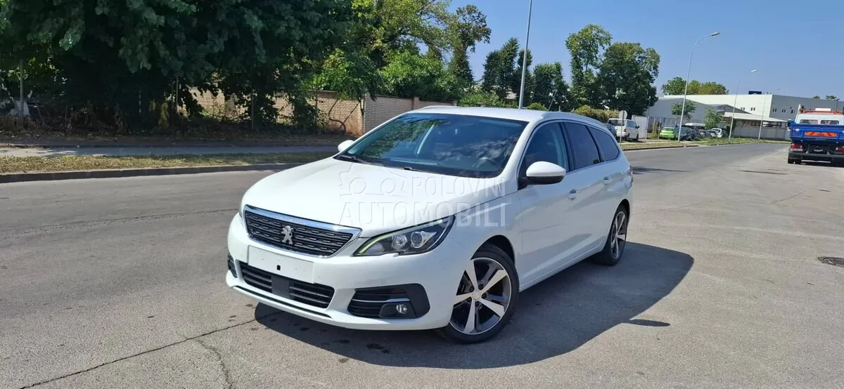 Peugeot 308 2019 photo 3