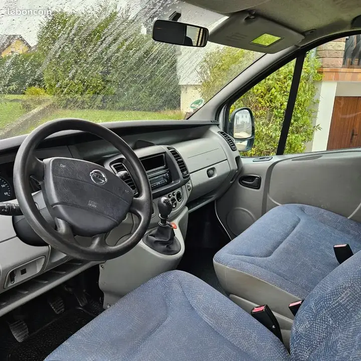 Nissan Primastar 2005 photo 3