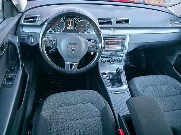 Volkswagen Passat 2013 photo 3