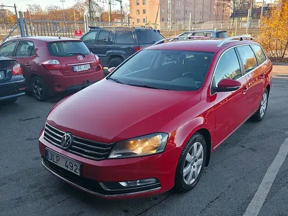 Volkswagen Passat 2013 photo 2