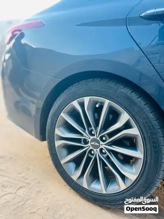 Genesis G80 2015 photo 4