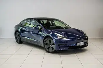 Tesla Model 3 2021 photo 2