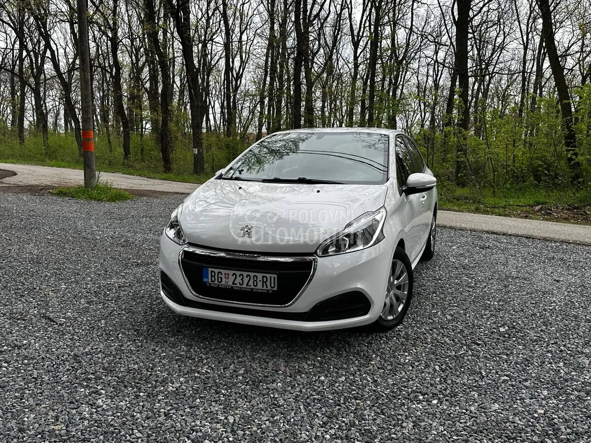 Peugeot 208 2018 photo 2