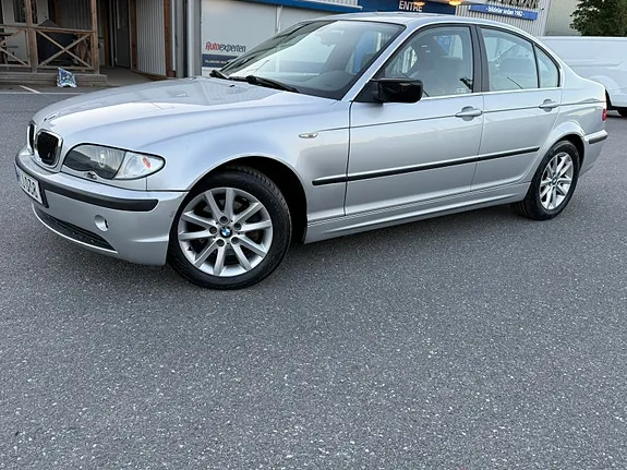 BMW 320I