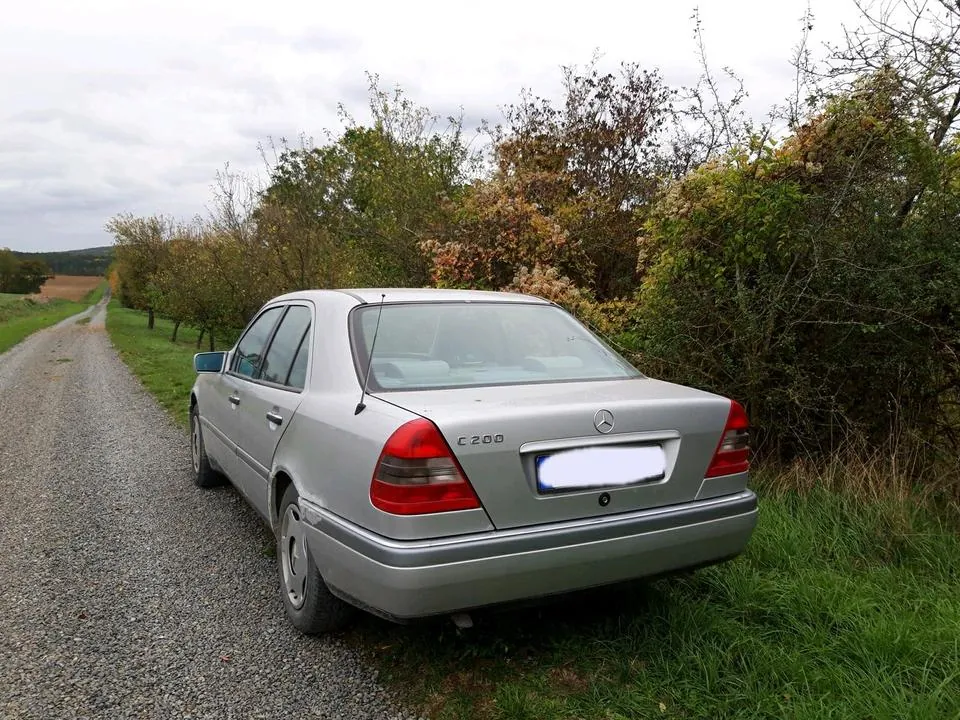 Mercedes-Benz C 200