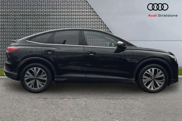 Audi Q4 E-Tron 2023 photo 4