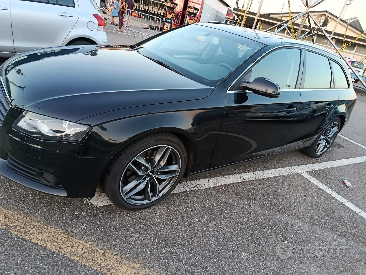 Audi A4 2011 photo 4