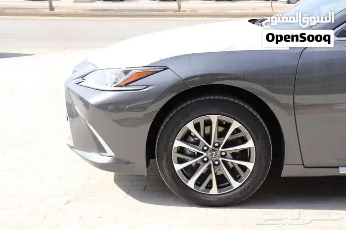 Lexus Es 250 2025 photo 4