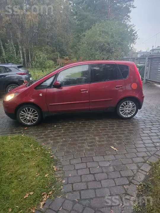 Mitsubishi Colt 2007 photo 2