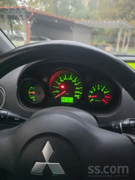 Mitsubishi Colt 2007 photo 5