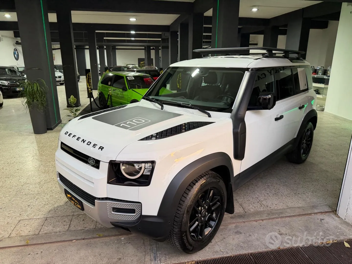 Land Rover Defender