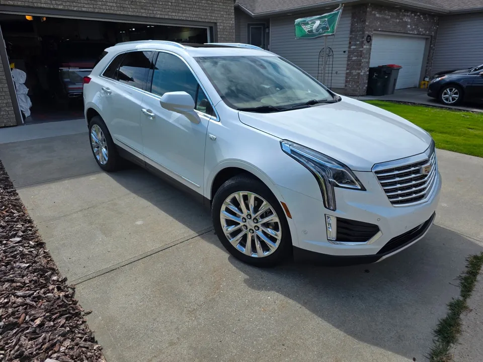 Cadillac Xt5 2019 photo 2