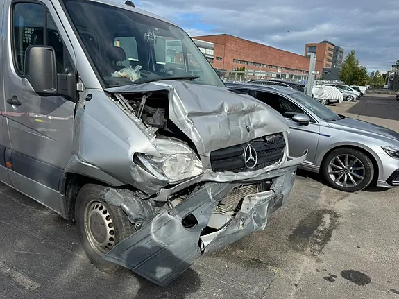 Mercedes-Benz Sprinter 210 2011 photo 2