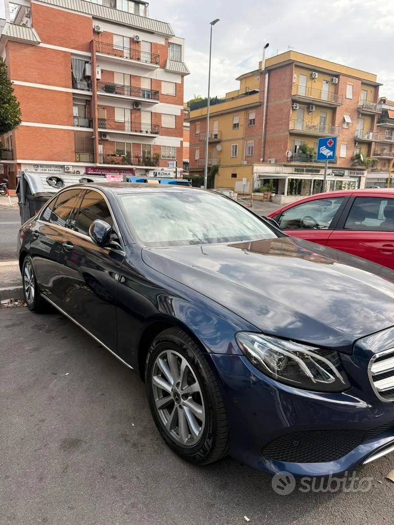 Mercedes-Benz E 220 2017 photo 5