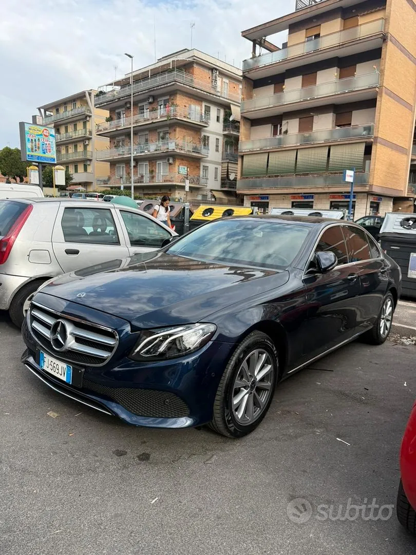 Mercedes-Benz E 220 2017 photo 4