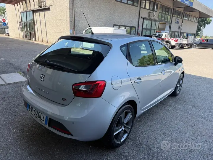 Seat Ibiza 2014 photo 4