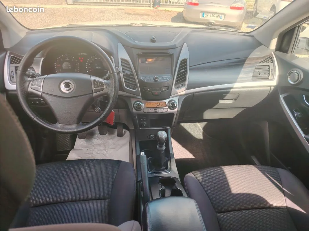 KG Mobility Korando 2014 photo 4