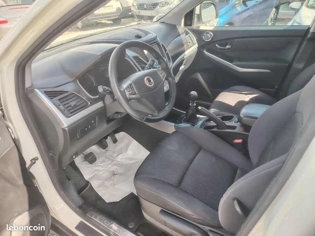 KG Mobility Korando 2014 photo 5