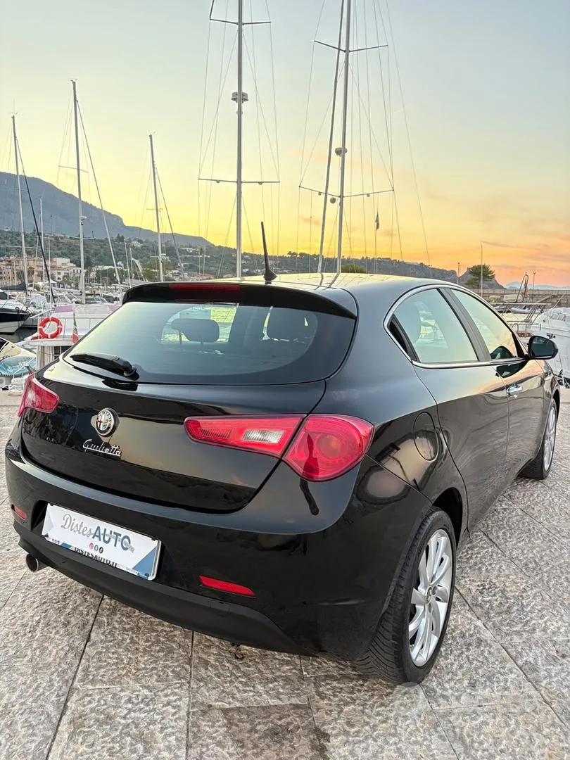 Alfa Romeo Giulietta 2015 photo 5