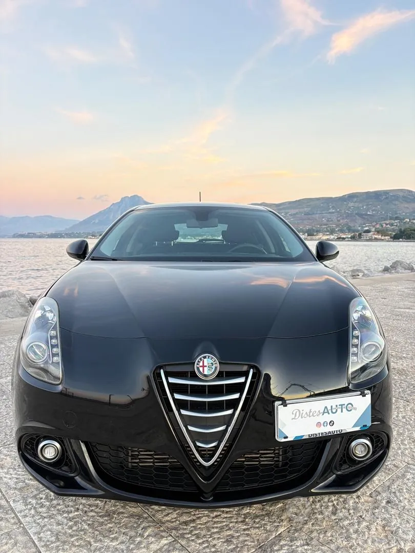 Alfa Romeo Giulietta 2015 photo 3