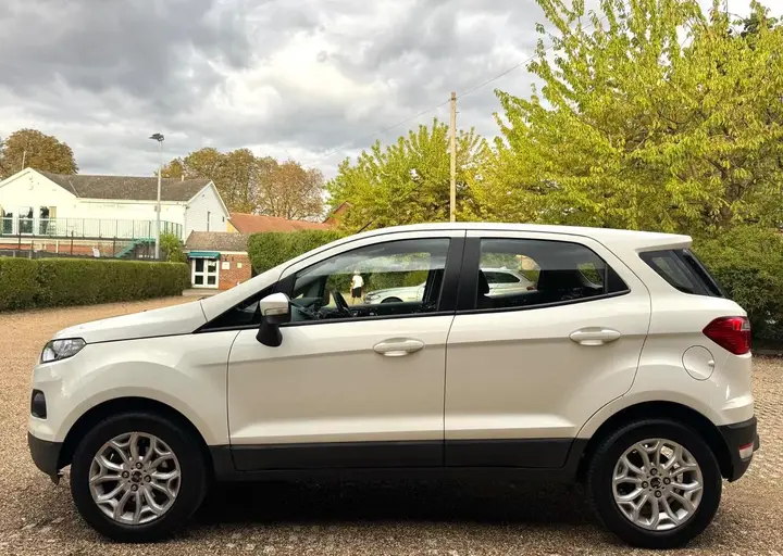 Ford Ecosport 2015 photo 5