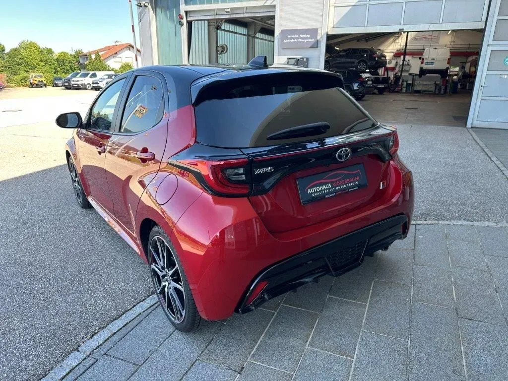 Toyota Yaris 2022 photo 3