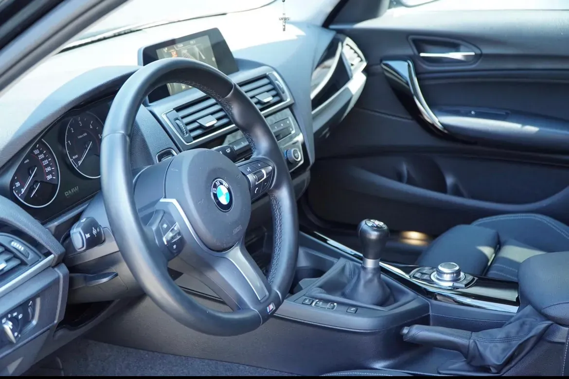 BMW 1 Series 2016 photo 2